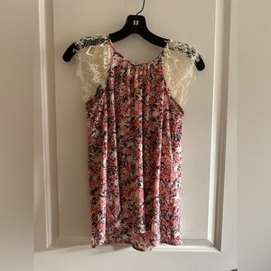 NWOT Xhilaration XS Floral Top with Lace Sleeves